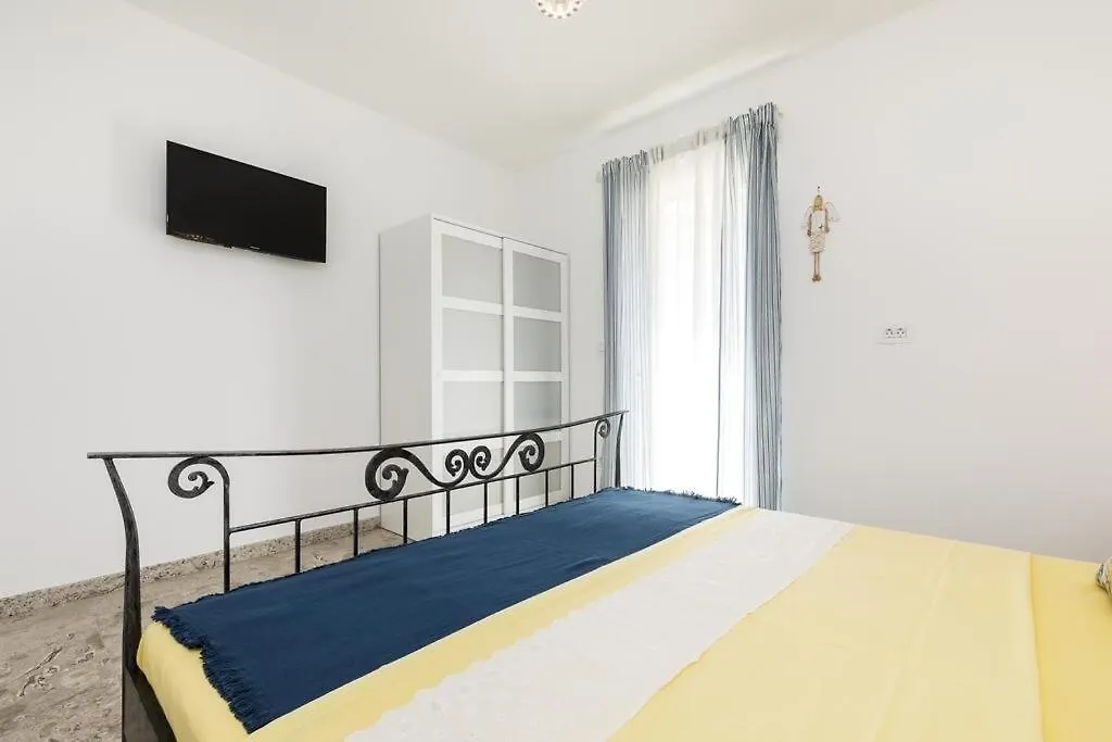 Apartment In Mali Losinj With Sea View Terrace, Air Conditioning Wifi 4927-1 0*,